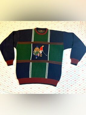 Embroidered Golf Crewneck Sweater in Navy & Green